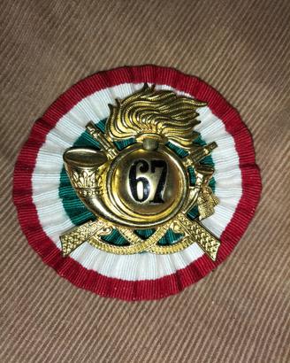 stemma da cappello bersagliere o casco coliniale.