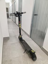 Monopattino elettrico Nilox M1