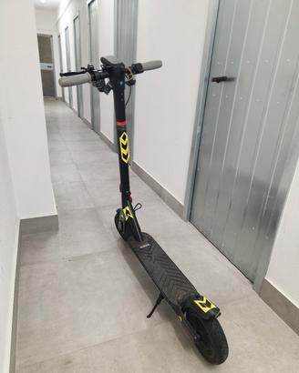 Monopattino elettrico Nilox M1