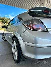 Opel Astra h gtc 1.7 101 cv coupè