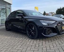 Audi A3 RS 3 SPB TFSI quattro S tronic MATRIX...