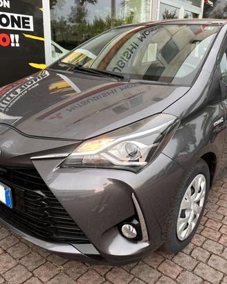 Toyota Yaris 1.5 Hybrid 5 porte Cool