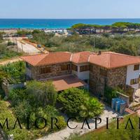 Budoni | Pedra e Cupa | Villa bifamiliare su due l