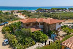 Budoni | Pedra e Cupa | Villa bifamiliare su due l