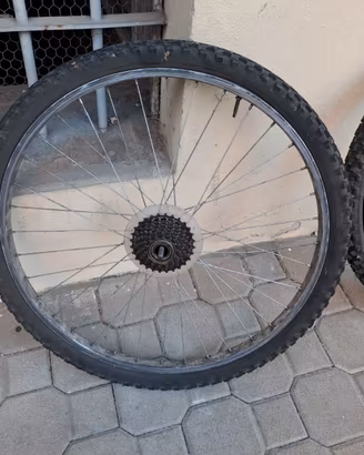 Cerhi e copertoni bici 26'