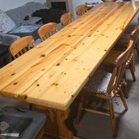 tavolo taverna con sedie