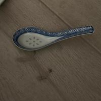 Sei cucchiai da salsa