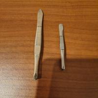 2 pinzette per sopracciglia 