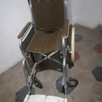 Carrozzina pieghevole