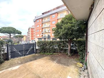 Appartamento ristrutturato con 2 garage