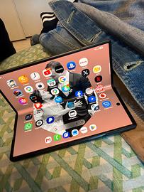 Samsung galaxy fold8 ultra 256 gb