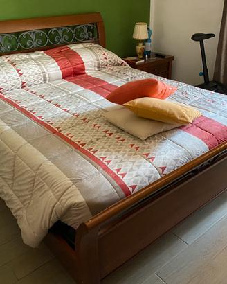 Letto matrimoniale in legno