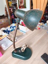 lampada vintage  da tavolo stile industriale