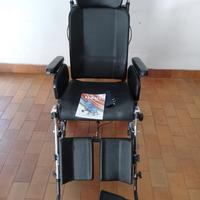 Carrozzina per disabili basculante imbottita