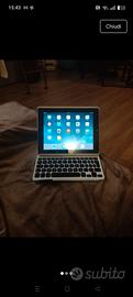 iPad 2 16GB Wifi + tastiera Logitech
