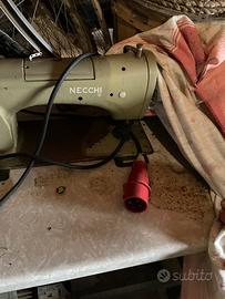 Macchina cucire necchi