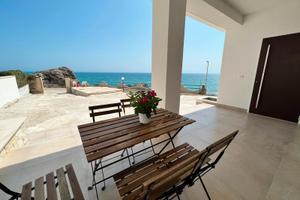 Casa vacanza fronte mare a 10 metri dalla spiaggia