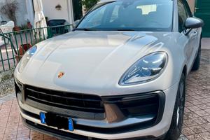 Porsche Macan T
