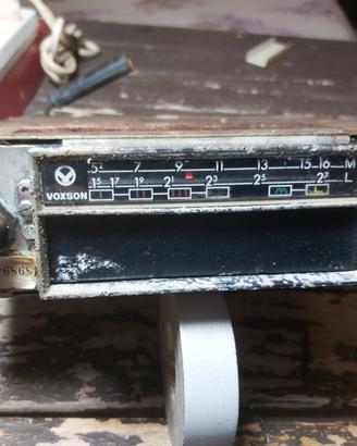AUTORADIO VOXSON BOCCA NERA STEREO 8 PER RICAMBI .