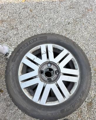 4 CERCHI GOMMATI 195/60 R15 88H