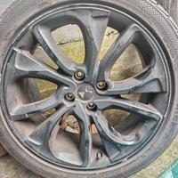 Cerchioni con pneumatici nuovi 225 45 18