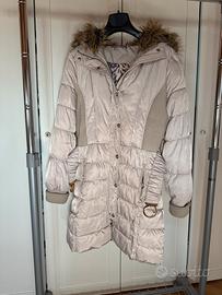 Giubbino invernale con cappuccio