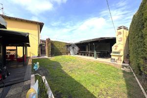 PORZIONE DI TRIFAMILIARE A SAN GIOVANNI IN PERSICE