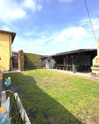 PORZIONE DI TRIFAMILIARE A SAN GIOVANNI IN PERSICE