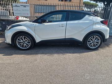 Toyota CHR 2.0 184cv 