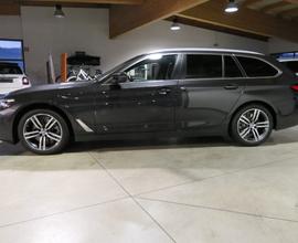 BMW 520 d 48V xDrive Touring Luxury