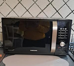 forno a microonde samsung MG2AF301TCK 
