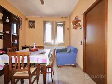 3 LOCALI A REGGIO NELL'EMILIA