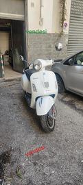 vespa 300 gts