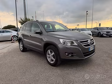 VOLKSWAGEN Tiguan 2.0 TSI 4MOTION 4X4 Sport & Styl