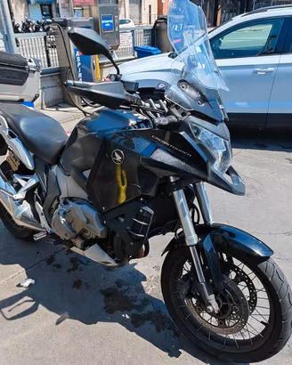Honda Crosstourer 1200 DCT, anno 2012, 81.500 km