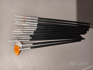 Set pennellini per unghie
