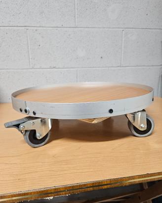 pedana rotonda con ruote per contenitori olio