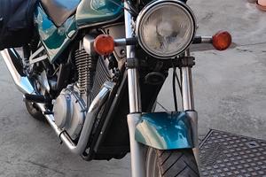 SUZUKI VX 800