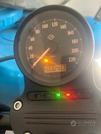Harley Davidson iron 883