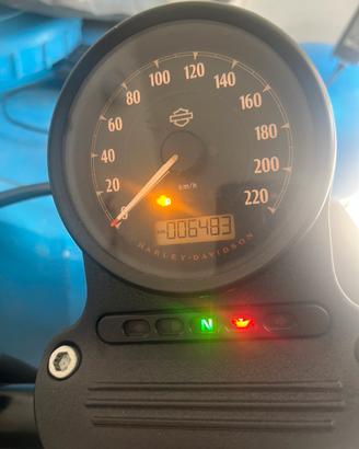 Harley Davidson iron 883