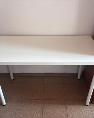 Tavolo IKEA bianco scrivania ufficio