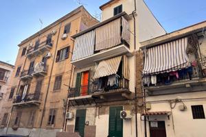 3 LOCALI A PALERMO