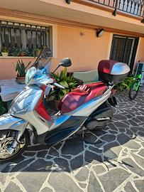 Scooter Piaggio Beverly 350