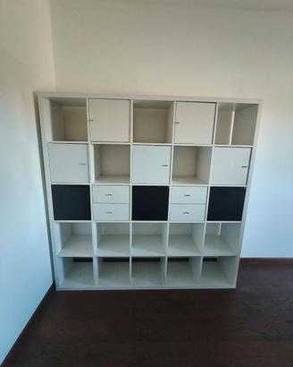 SCAFFALE KALLAX IKEA 182X182CM CON ACCESSORI