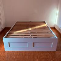 Letto matrimoniale con cassetti