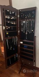 Mobiletto porta gioie