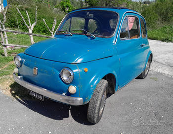 Fiat 500 L d' epoca del 1969 da restauro