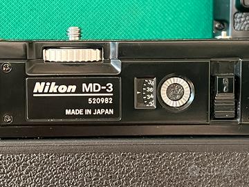 Motore Nikon MD3 con pacco batterie MB2