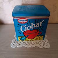 Scatola in latta blu a marchio "Ciobar" vintage.