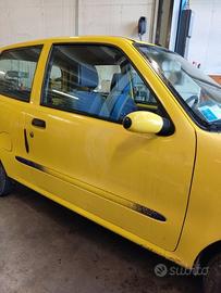 Porta anteriore dx nuda FIAT SEICENTO del 1999